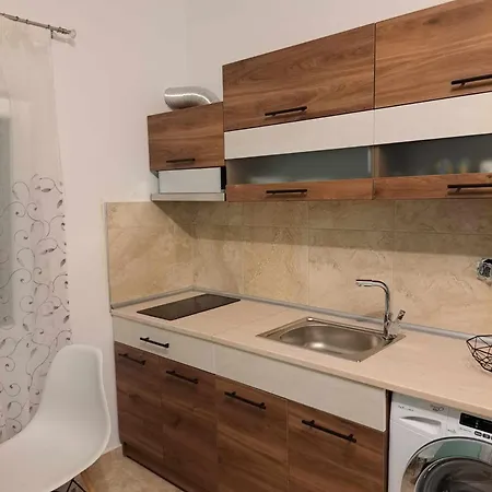 Aggeliki Apartment *